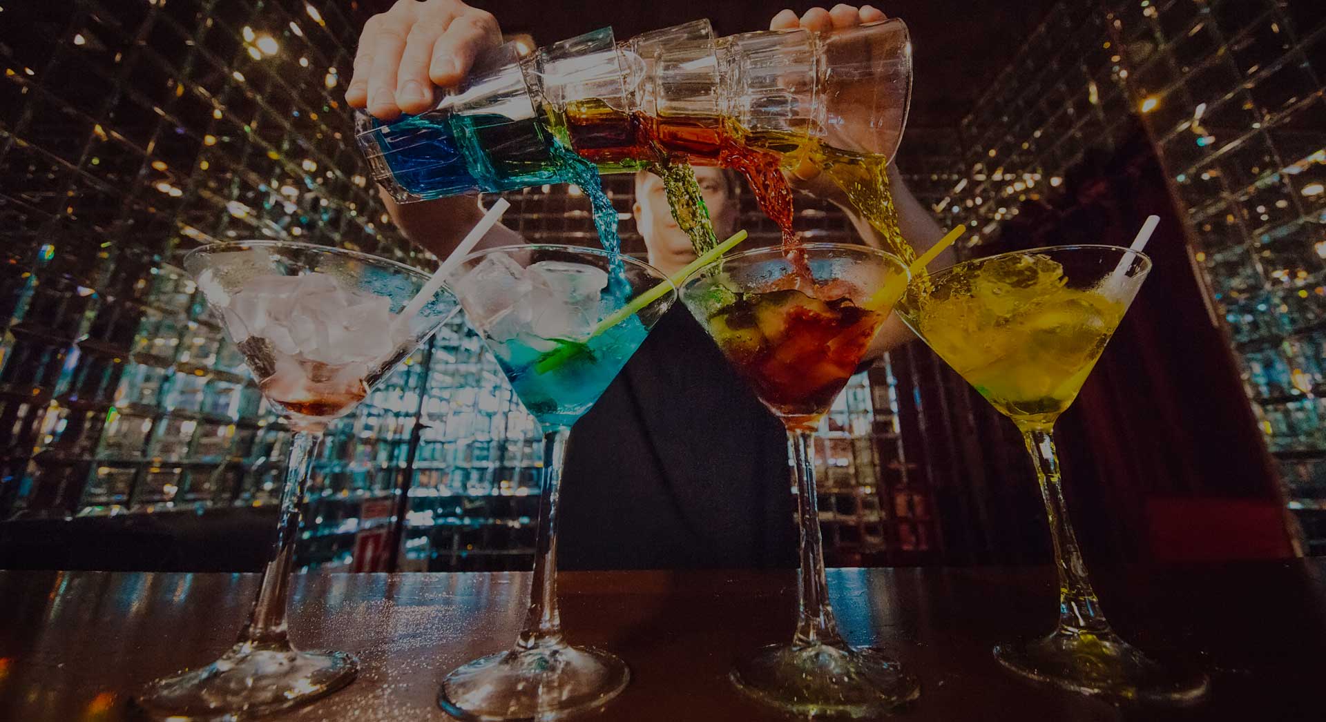 FLAIR BARTENDING: TRA ARTE TECNICA E IMPROVVISAZIONE
